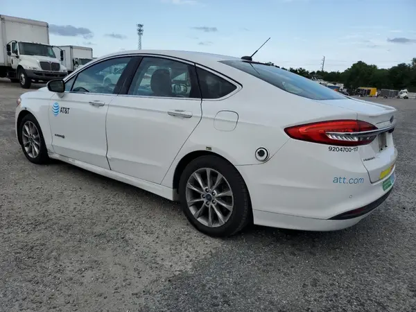 3FA6P0LU7HR409408 2017 FORD FUSION - Image 2