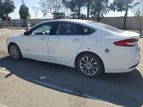 3FA6P0LU7HR409733 2017 FORD FUSION - Image 2