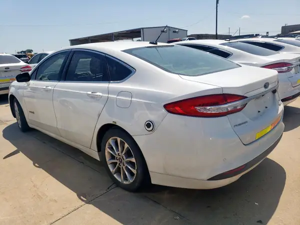 3FA6P0LU7HR410056 2017 FORD FUSION - Image 2