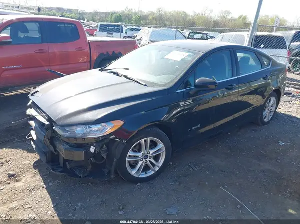 3FA6P0LU7JR102648 2018 FORD FUSION - Image 2