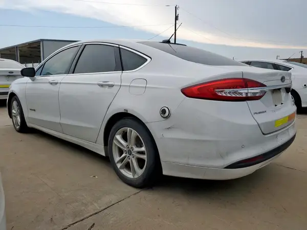 3FA6P0LU7JR118638 2018 FORD FUSION - Image 2