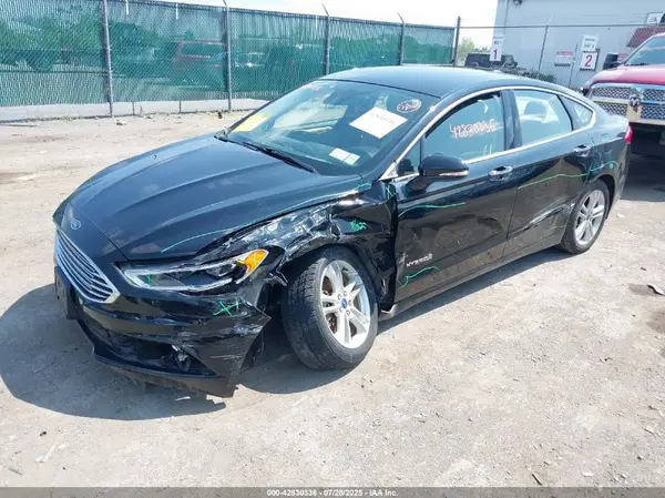3FA6P0LU7JR125833 2018 FORD FUSION - Image 2