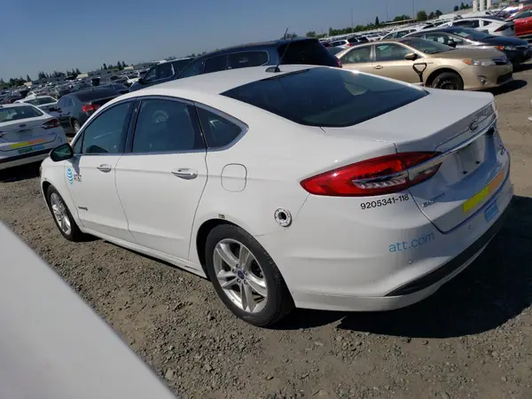 3FA6P0LU7JR129820 2018 FORD FUSION - Image 2