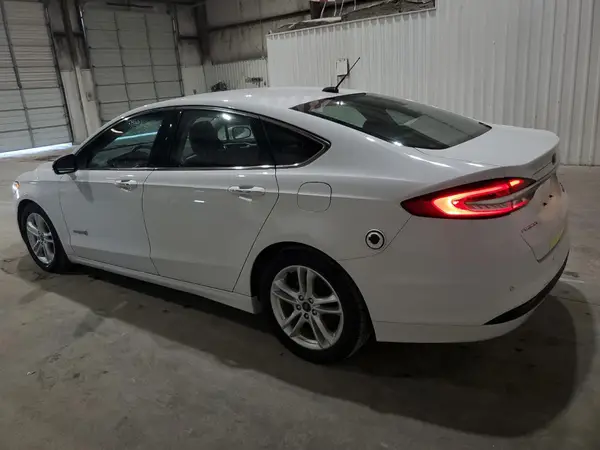 3FA6P0LU7JR129848 2018 FORD FUSION - Image 2