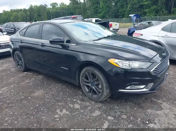3FA6P0LU7JR137495 2018 FORD FUSION - Image 1