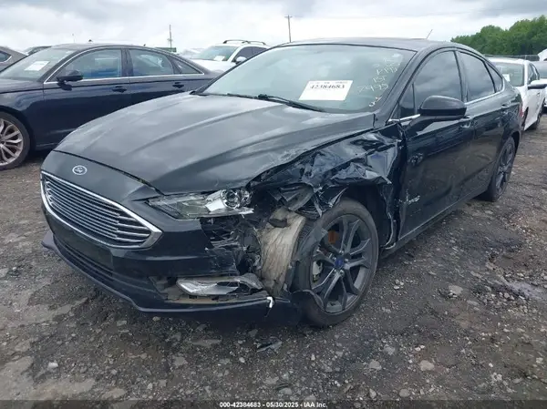 3FA6P0LU7JR137495 2018 FORD FUSION - Image 2