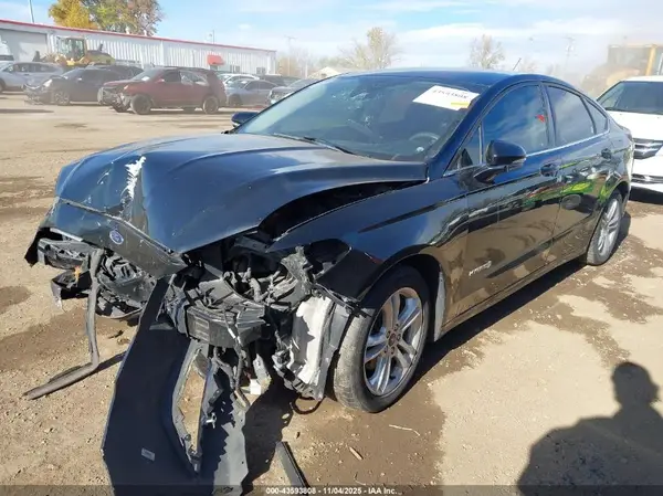 3FA6P0LU7JR146987 2018 FORD FUSION - Image 2