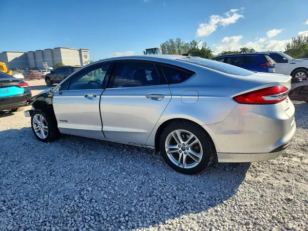 3FA6P0LU7JR147234 2018 FORD FUSION - Image 2