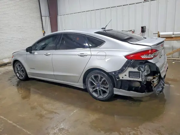 3FA6P0LU7JR155821 2018 FORD FUSION - Image 2