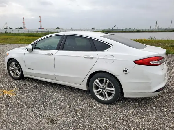 3FA6P0LU7JR171968 2018 FORD FUSION - Image 2