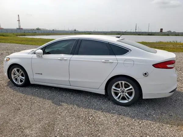 3FA6P0LU7JR171971 2018 FORD FUSION - Image 2
