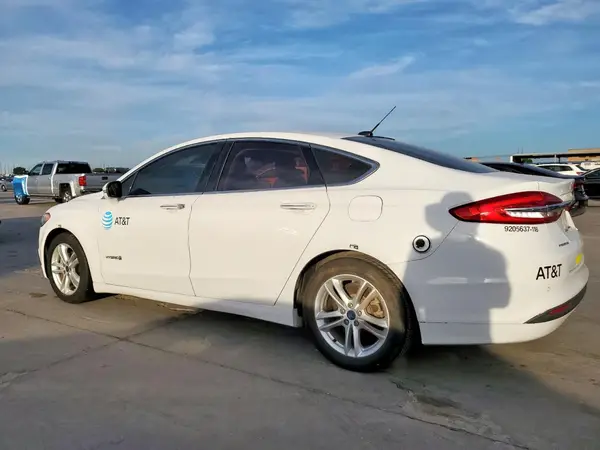 3FA6P0LU7JR172053 2018 FORD FUSION - Image 2