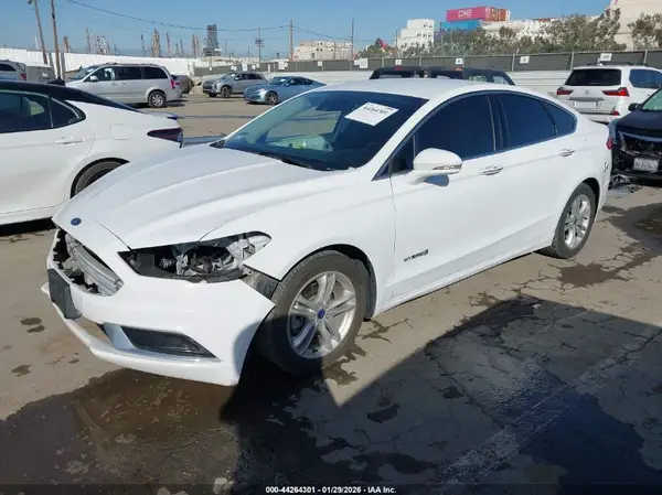 3FA6P0LU7JR172134 2018 FORD FUSION - Image 2