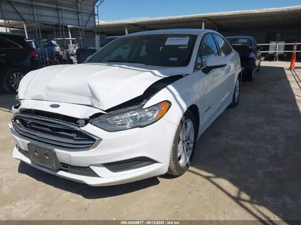3FA6P0LU7JR197261 2018 FORD FUSION - Image 2