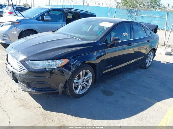 3FA6P0LU7JR207349 2018 FORD FUSION - Image 2