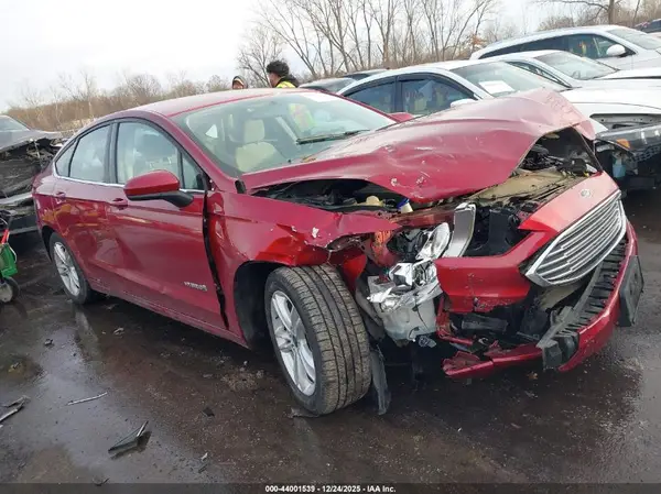 3FA6P0LU7JR208985 2018 FORD FUSION - Image 1