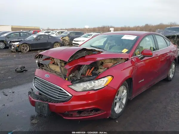 3FA6P0LU7JR208985 2018 FORD FUSION - Image 2