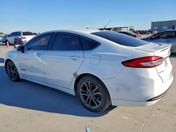 3FA6P0LU7JR219839 2018 FORD FUSION - Image 2