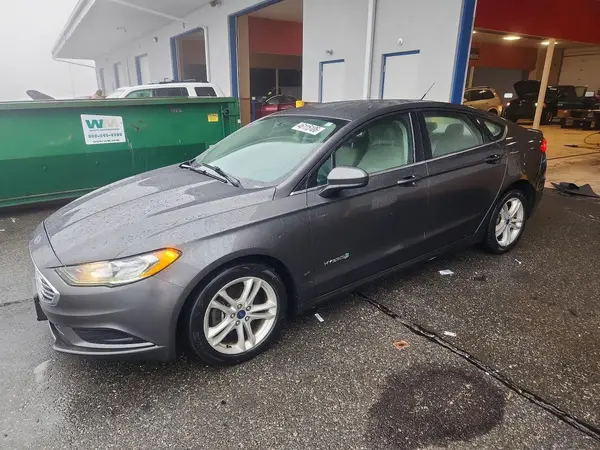 3FA6P0LU7JR220084 2018 FORD FUSION - Image 1