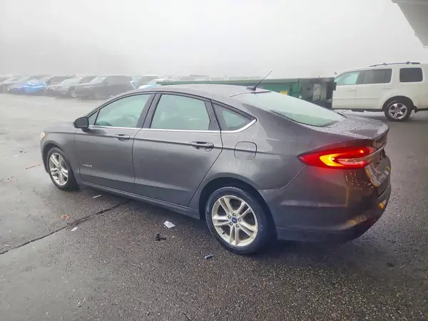 3FA6P0LU7JR220084 2018 FORD FUSION - Image 2