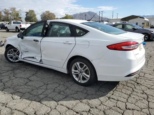 3FA6P0LU7JR221798 2018 FORD FUSION - Image 2
