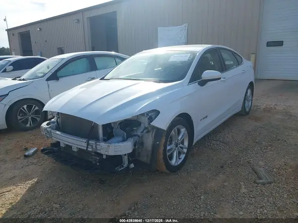 3FA6P0LU7JR234485 2018 FORD FUSION - Image 2