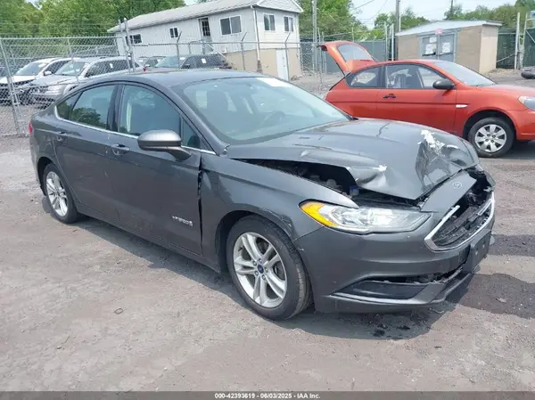 3FA6P0LU7JR234535 2018 FORD FUSION - Image 1