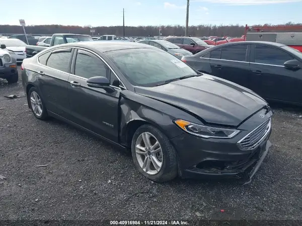 3FA6P0LU7JR238567 2018 FORD FUSION - Image 1