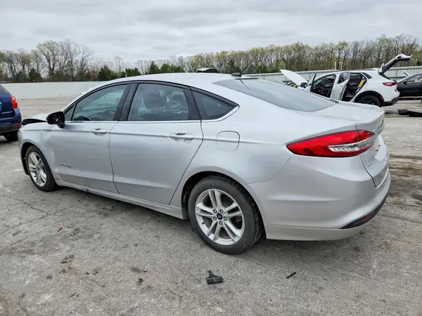 3FA6P0LU7JR240531 2018 FORD FUSION - Image 2