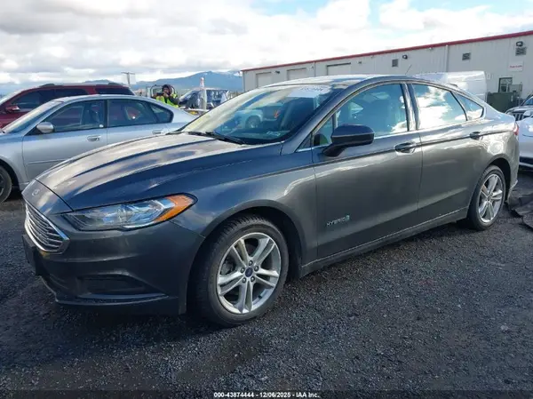 3FA6P0LU7JR248404 2018 FORD FUSION - Image 2