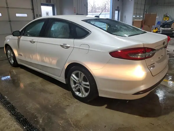 3FA6P0LU7JR250024 2018 FORD FUSION - Image 2