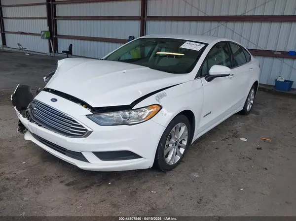 3FA6P0LU7JR268927 2018 FORD FUSION - Image 2