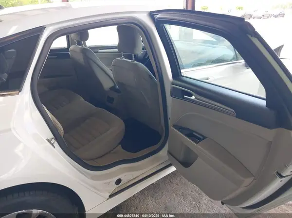 3FA6P0LU7JR268927 2018 FORD FUSION - Image 8