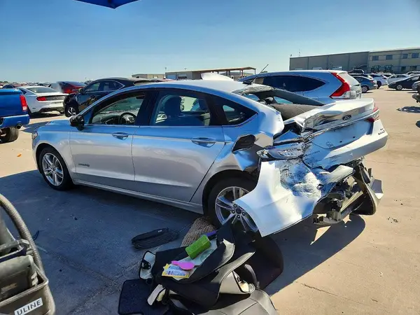 3FA6P0LU7JR274775 2018 FORD FUSION - Image 2