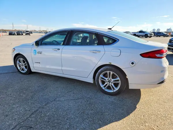 3FA6P0LU7JR281886 2018 FORD FUSION - Image 2