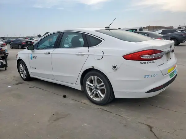 3FA6P0LU7JR281905 2018 FORD FUSION - Image 2