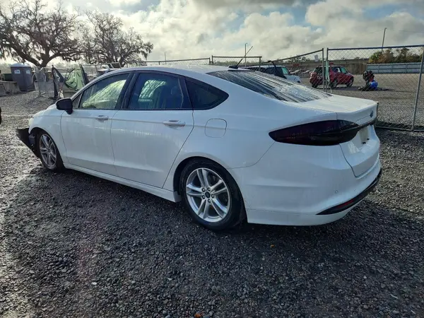 3FA6P0LU7JR286182 2018 FORD FUSION - Image 2