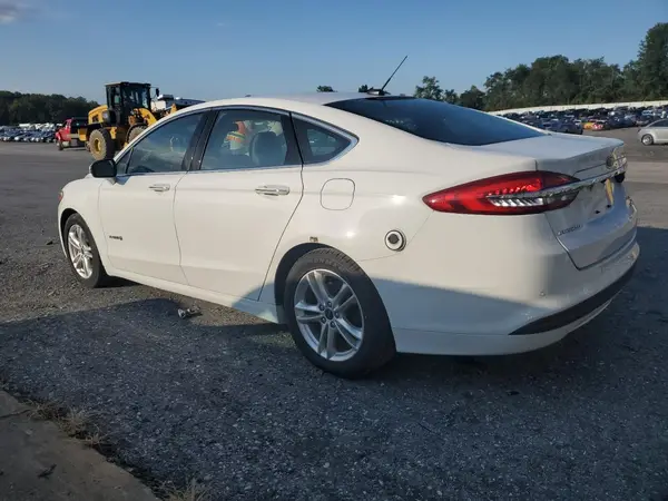 3FA6P0LU7JR287011 2018 FORD FUSION - Image 2