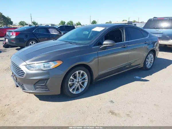 3FA6P0LU7KR105972 2019 FORD FUSION - Image 2