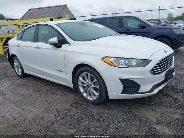 3FA6P0LU7KR106040 2019 FORD FUSION - Image 1