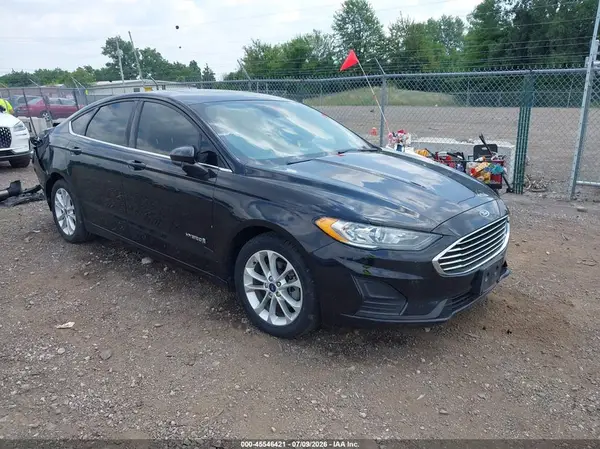 3FA6P0LU7KR109889 2019 FORD FUSION - Image 1