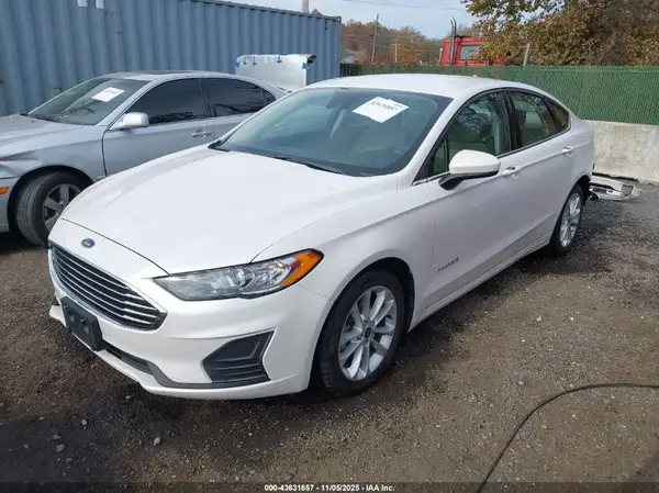 3FA6P0LU7KR112498 2019 FORD FUSION - Image 2
