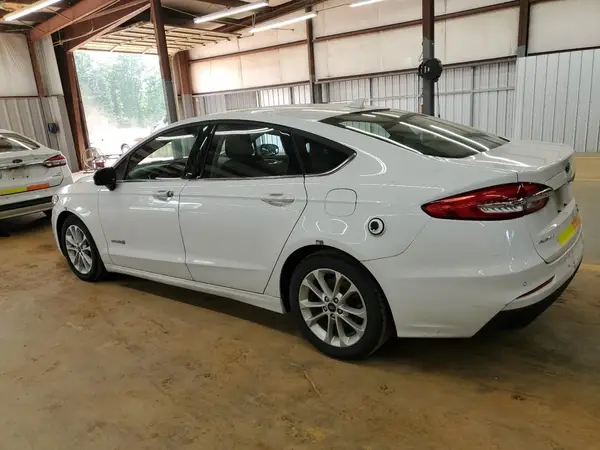 3FA6P0LU7KR124781 2019 FORD FUSION - Image 2
