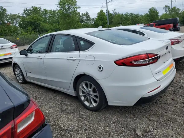 3FA6P0LU7KR124800 2019 FORD FUSION - Image 2