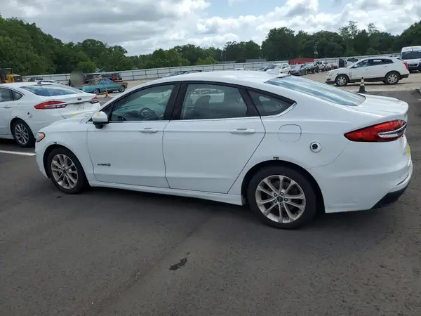3FA6P0LU7KR124845 2019 FORD FUSION - Image 2