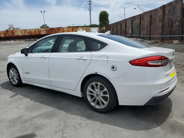 3FA6P0LU7KR124859 2019 FORD FUSION - Image 2