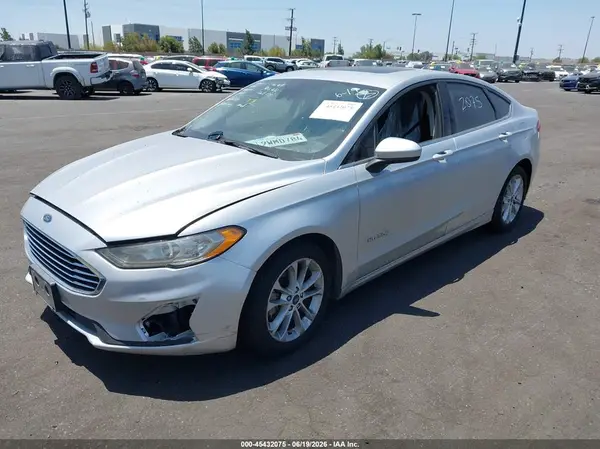 3FA6P0LU7KR135120 2019 FORD FUSION - Image 2