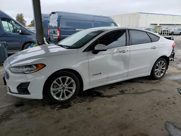 3FA6P0LU7KR137787 2019 FORD FUSION - Image 1