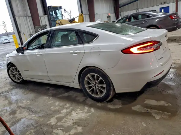 3FA6P0LU7KR138664 2019 FORD FUSION - Image 2