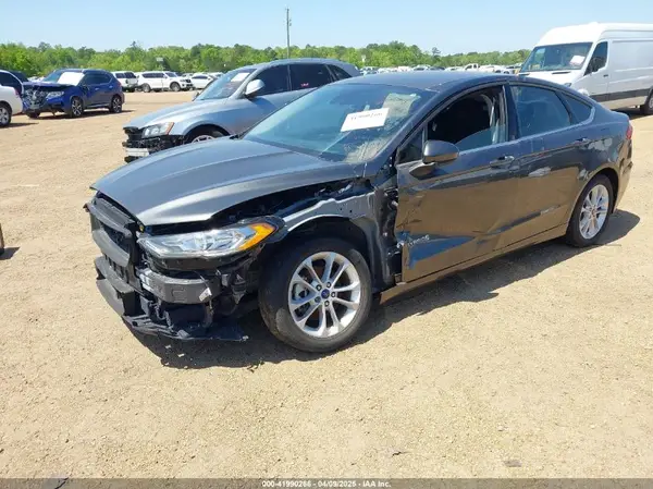 3FA6P0LU7KR152189 2019 FORD FUSION - Image 2